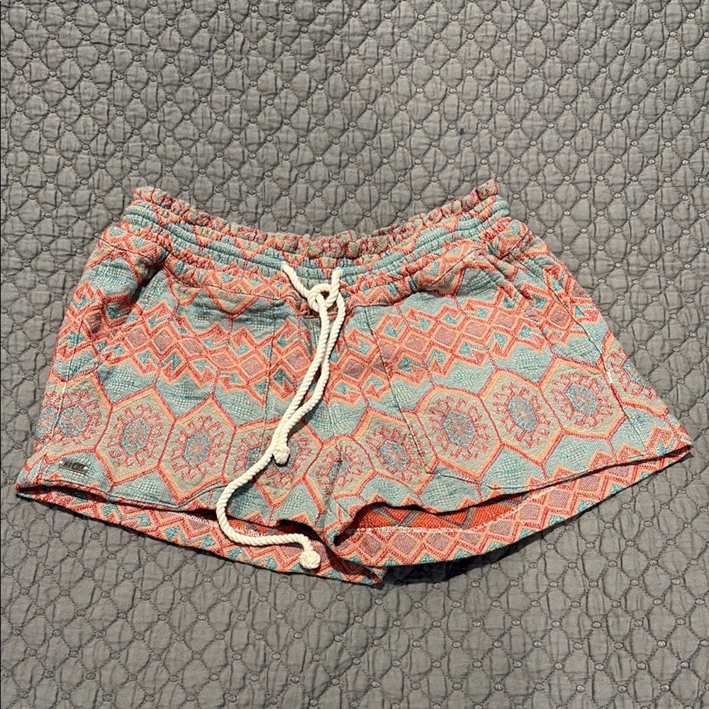 Roxy Geometric Patterned Athletic Shorts - Coral and Teal